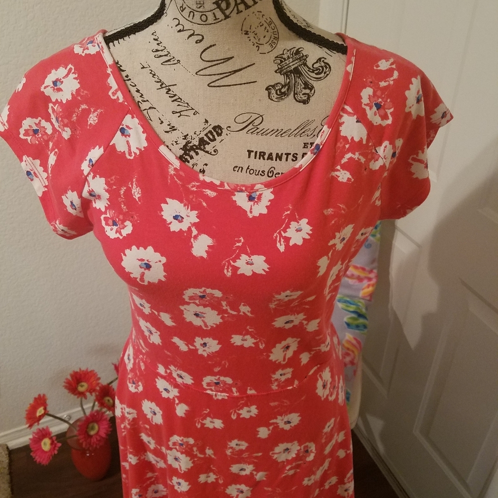 Dress - Picture 5 of 5